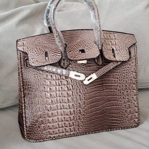 Crocodile Pattern Leather Handbag